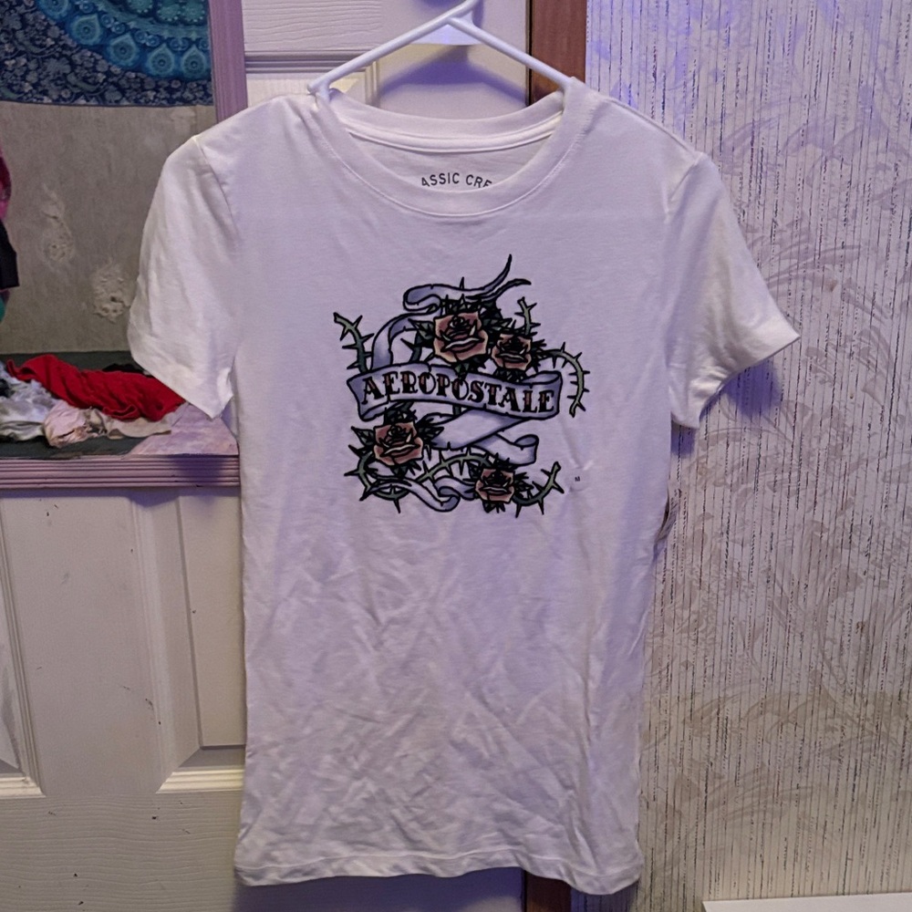 Aeropostale White Tee with Rose Graphic